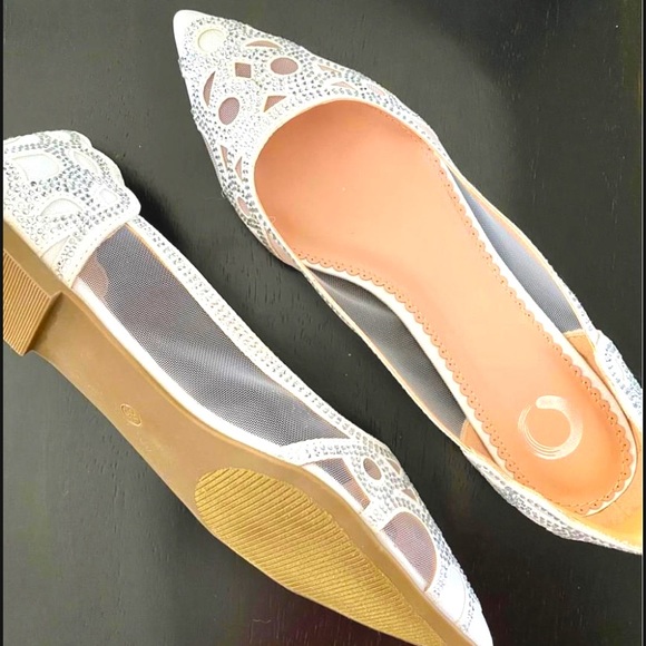Brand new, never worn, wedding sparkle flats - Picture 2 of 4